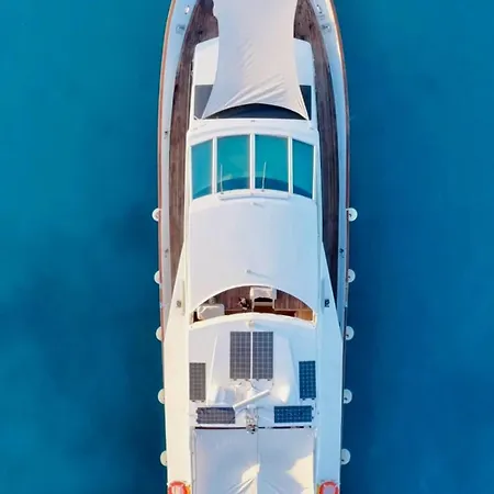 27m Benetti Luxury Yacht In * Çeşme